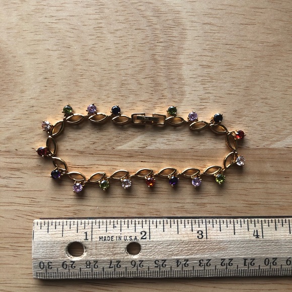 Jewelry - Vintage tulip tennis bracelet